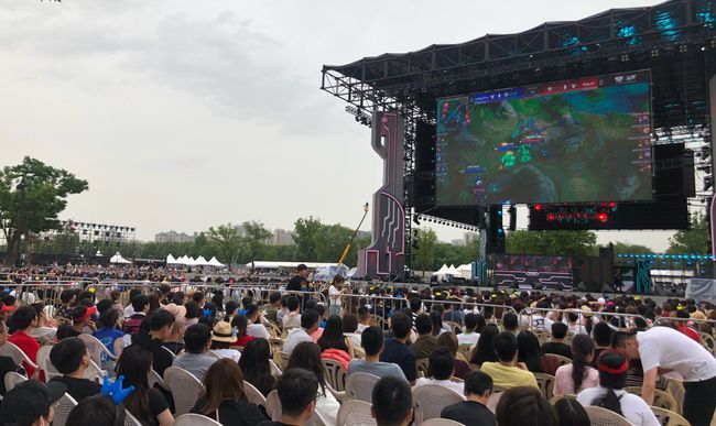 国际场合呼 国际场合呼